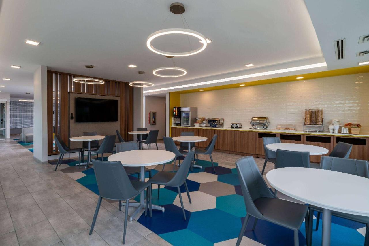 Microtel Inn & Suites By Wyndham Winchester Extérieur photo